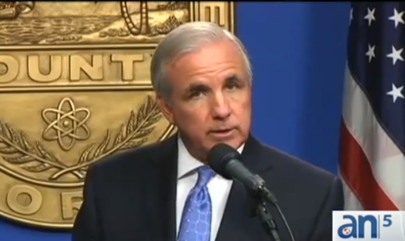 Después de meses de incertidumbre y de una batalla con el sindicato, el alcalde Carlos Giménez habla sobre el tema de los despidos de policías.