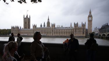 ARCHIVO - Una imagen del Parlamento en Londres, el 21 de octubre de 2022. (AP Foto/David Cliff, archivo)
