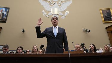 Trump dice que manuscrito de Cohen demuestra que éste miente