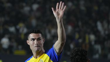 al-nassr de arabia saudi presenta a cristiano ronaldo
