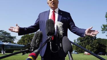 Trump retuitea audio considerado parte de campaña rusa
