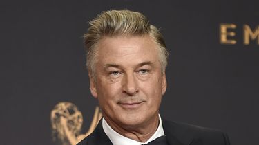 Fiscales retiran cargo contra Alec Baldwin por muerte en set