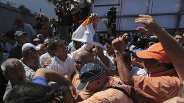 detienen brevemente al presidente de asamblea de venezuela