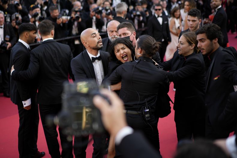 ESP-CIN CANNES-PROTESTA