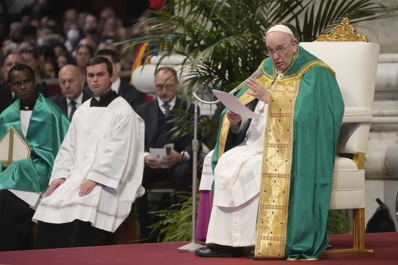 EUR-GEN VATICANO-POBRES