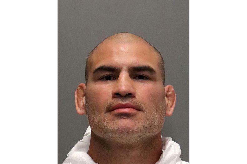 DEP-MMA VELÁZQUEZ-ARRESTO