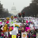 Mujeres protestan en Washington y otras ciudades de EEUU