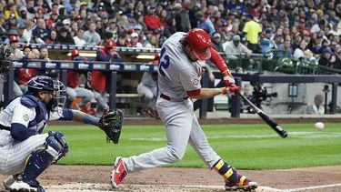 Cardenales capitalizan buen inicio; vencen 10-1 a Cerveceros