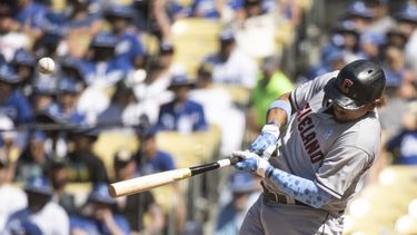 Guardianes remontan en la 9na y sacan victoria sobre Dodgers
