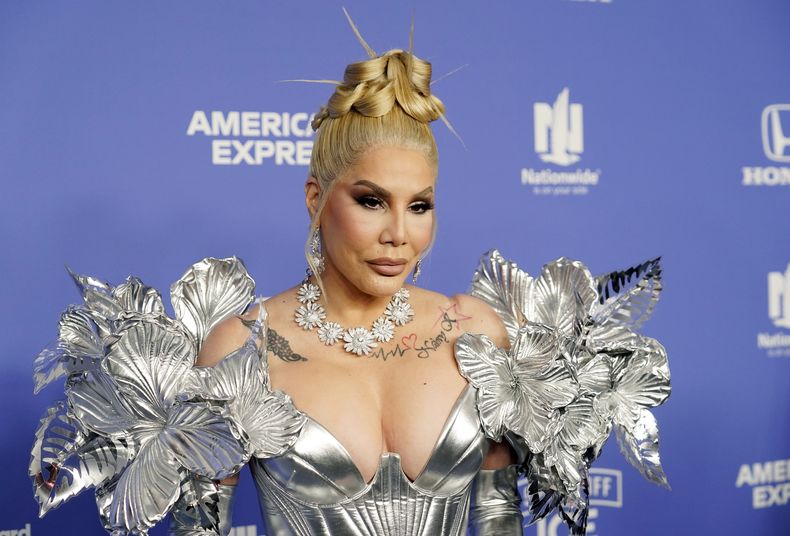 ARCHIVO - Ivy Queen posa en los premios 2023 Billboard Women in Music el 1 de marzo de 2023, en el YouTube Theater en Inglewood, California. Ivy Queen será honrada con el Premio Billboard ĺcono en los Premios Billboard de la Música Latina el 5 de octubre de 2023. (Foto AP/Chris Pizzello, archivo)