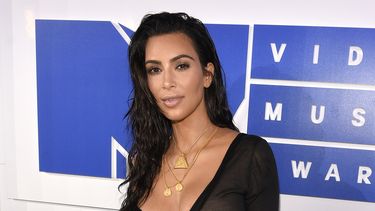 ARCHIVO - Kim Kardashian West llega a los MTV Video Music Awards en Nueva York, el 28 de agosto de 2016. (Foto Chris Pizzello/Invision/AP, archivo)