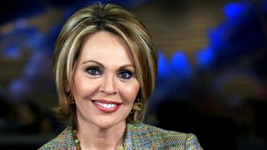 Tras más de 35 años, María Elena Salinas deja Univision