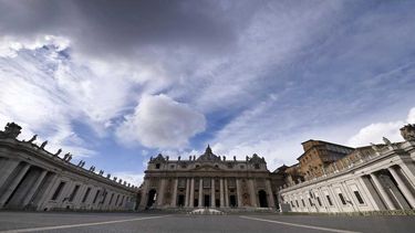 el vaticano acepta la bendicion de parejas homosexuales sin considerarlas matrimonio