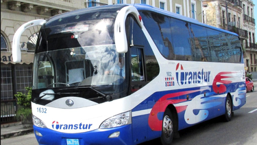 cuba cierra hoteles y reubica turistas por falta de combustible mientras el regimen compacta el turismo