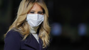 Melania Trump visita hospital infantil en Washington