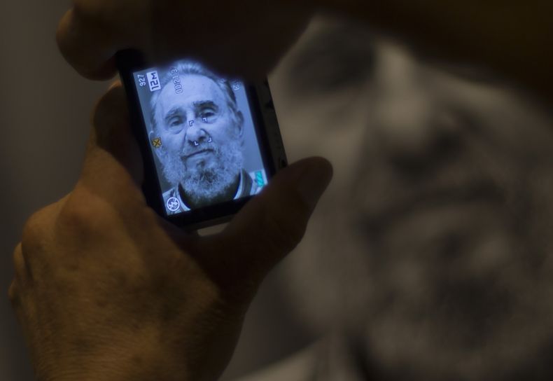 Fidel Castro 2012 selfie
