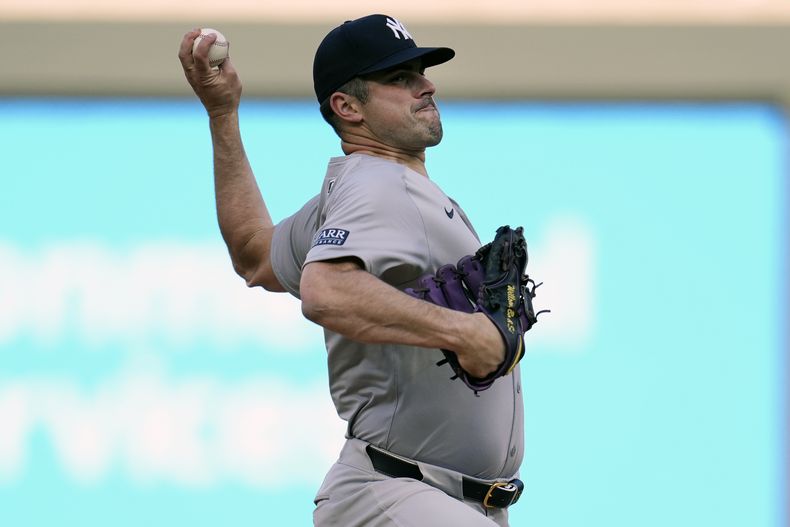 Carlos Rodón, abridor de los Yankees de Nueva York, lanza en el juego del martes 14 de mayo de 2024, ante los Mellizos de Minnesota (AP Foto/Abbie Parr)