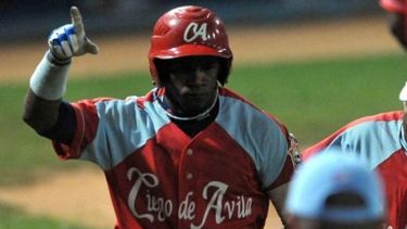 Ciego de Ávila mantiene la cima en béisbol cubano