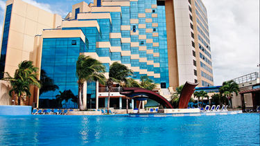 las demandas por la helms-burton podrian afectar a 70 hoteles en cuba