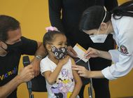 brasil inicia la vacunacion infantil tras semanas de retraso