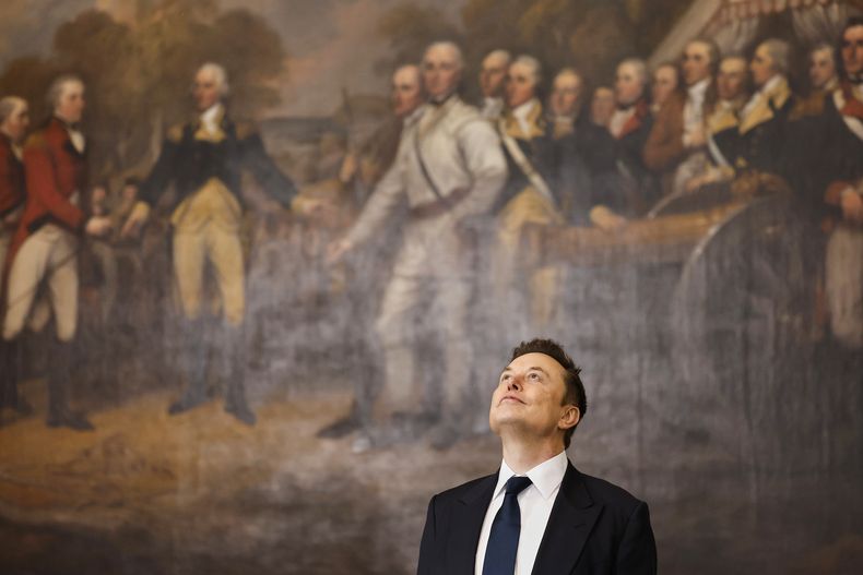 Elon Musk llega a la toma de posesión presidencial en el Capitolio de Estados Unidos en Washington, el lunes 20 de enero de 2025. (Chip Somodevilla/Pool foto vía AP)