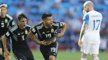argentina: messi falla penal en amargo empate ante islandia