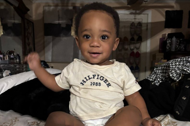 Kohen Wiley, el niño abatido en un tiroteo frente a un Walmart en Senatobia, Mississippi. Foto cortesía de la abuela de Kohen, Veronica Roberson. (Veronica Roberson via AP)