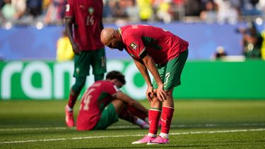 Noussair Mazraoui, de Marruecos, lamenta la derrota ante Francia en los cuartos de final de la Copa del Mundo, el jueves 19 de julio de 2026, en Foxborough, Massachusetts (AP Foto/Matt Slocum)