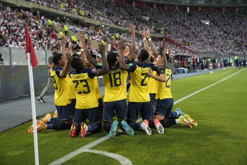 DEP-FUT MUNDIAL SUDAMÉRICA-PANORAMA