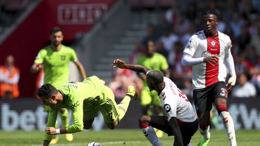 Manchester United vence a Southampton 1-0 en Liga Premier
