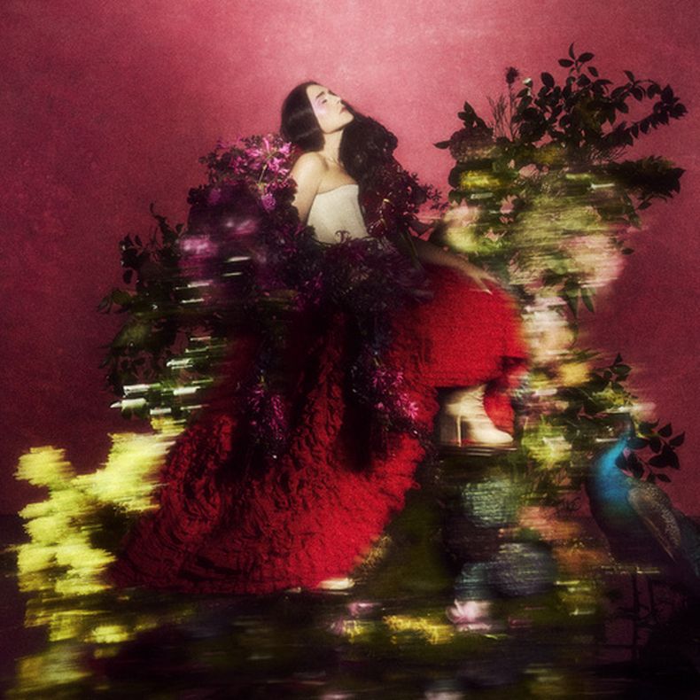 Esta imagen de la portada del álbum, publicada por EMI, muestra Superbloom de Jessie Ware. (EMI vía AP)