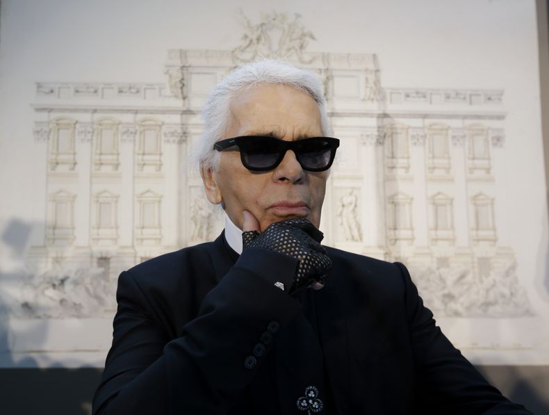 ESP-GEN_LAGERFELD-DECESO-1.jpg