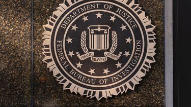 El sello del FBI en la sede de la agencia en Washington el 18 de noviembre del 2024. (AP foto/Jose Luis Magana)