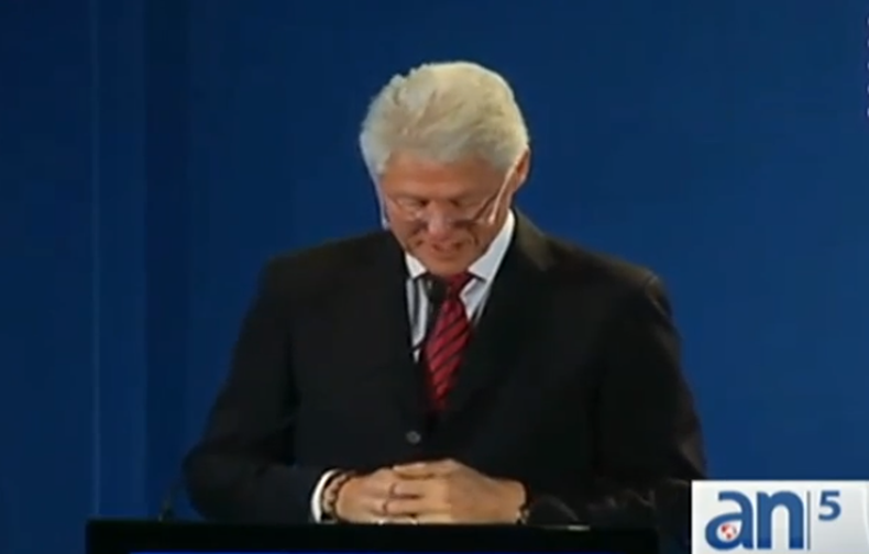Dignatarios y empresarios, personalidades de la política y del mundo del espectáculo se dieron cita hoy en la Universidad de Miami en un evento organizado por el ex presidente Bill Clinton.