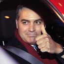 Juez retrasa decisión sobre credencial de prensa para CNN
