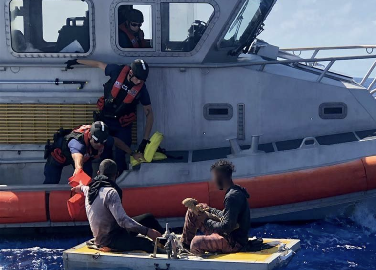 Guardia Costera repatria otros 75 balseros a Cuba