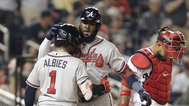 Bravos derrotan a Nacionales pese a lesión de Albies