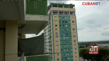 edificios de 18 y 12 plantas del reparto caribe, en guantanamo, se estan cayendo a pedazos