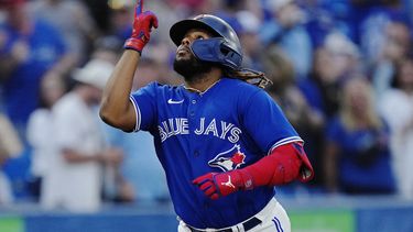 Azulejos ganan 5-1 a Rays; Guerrero Jr. logra su jonrón 100