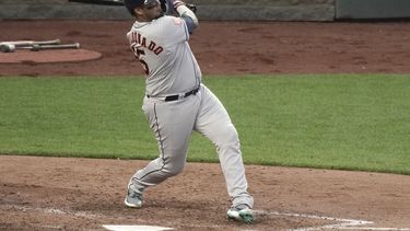 Álvarez, Díaz y Maldonado aportan vuelacercas por Astros