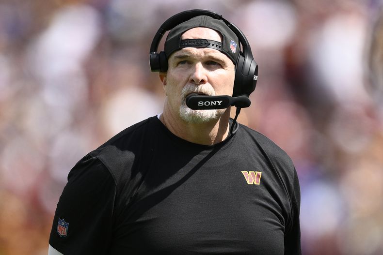 El entrenador de los Commanders de Washington Dan Quinn en la banda para el encuentro ante los Giants de Nueva York el domigo 7 de septiembre del 2025. (AP Foto/Nick Wass)