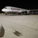 El régimen de Maduro inauguró un vuelo directo de Caracas a Qatar: cuántos sueldos mínimos necesita un venezolano para poder viajar