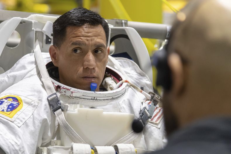 AMN-GEN EEUU-ASTRONAUTA SALVADOREÑO