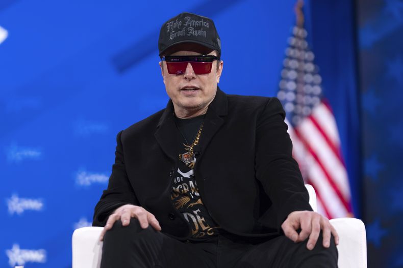 Elon Musk habla en la Conferencia Política de Acción Conservadora (CPAC, por sus siglas en inglés) en el Gaylord National Resort & Convention Center, el jueves 20 de febrero de 2025, en Oxon Hill, Maryland. (AP Foto/Jose Luis Magana)