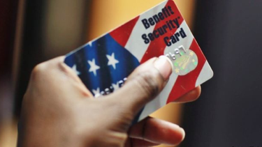 sun sentinel: la ayuda a cubanos en eeuu se escurre a cuba