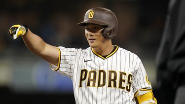 Machado y Musgrove ayudan a Padres a derrotar a Rojos
