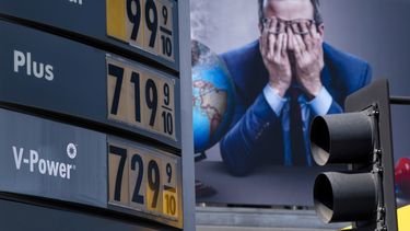 EEUU se acerca a países petroleros de reputación dudosa