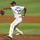 Alcántara domina a los Padres en triunfo de Marlins 3-0