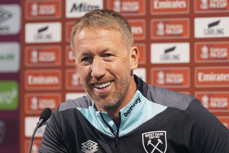 El nuevo técnico de West Ham Graham Potter durante una rueda de prensa, el jueves 9 de enero de 2025. (Yui Mok/PA vía AP)