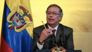 petro: de maduro depende una solucion politica para venezuela